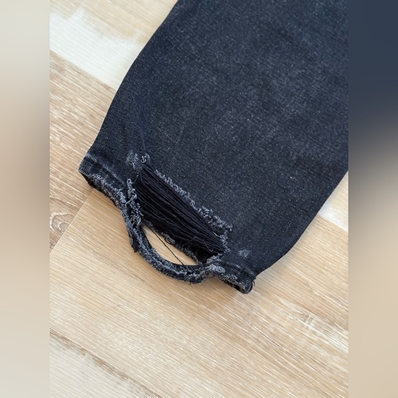 Abercrombie & Fitch Black Distressed Jeans - Picture 3 of 4